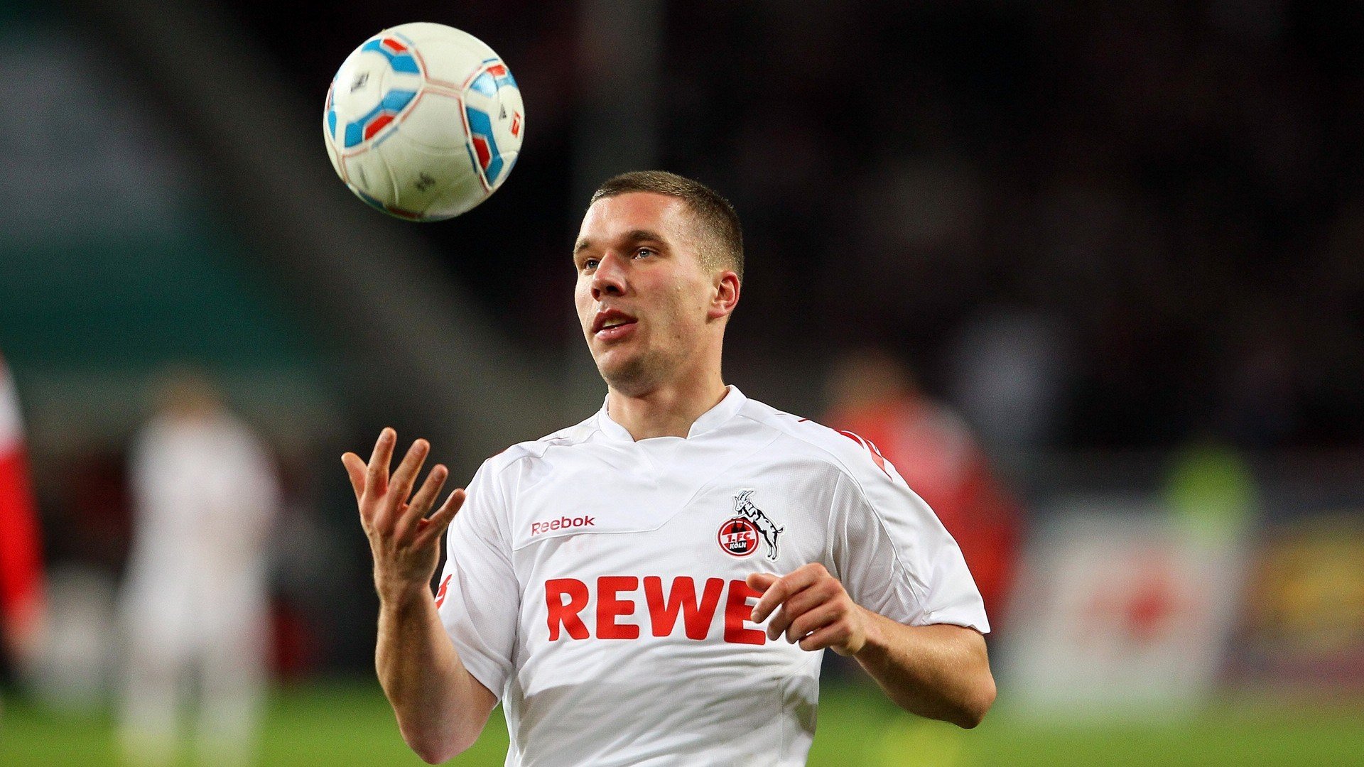 JIUYOU GAMING-激烈对决：韩国劲旅PK上海上港